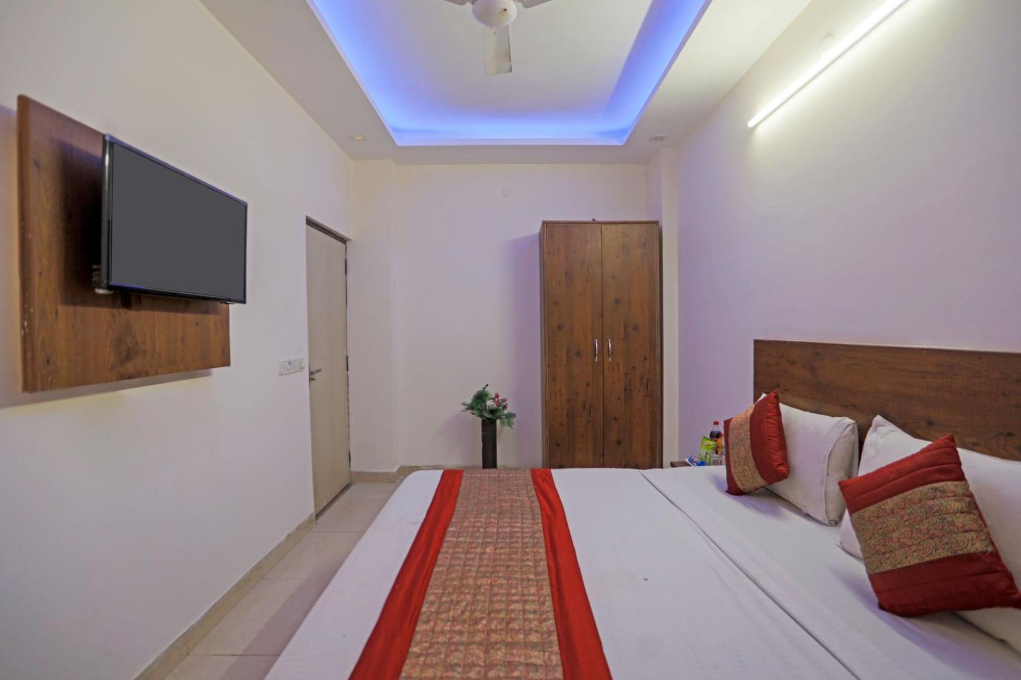 Moody Moon 3* New Delhi